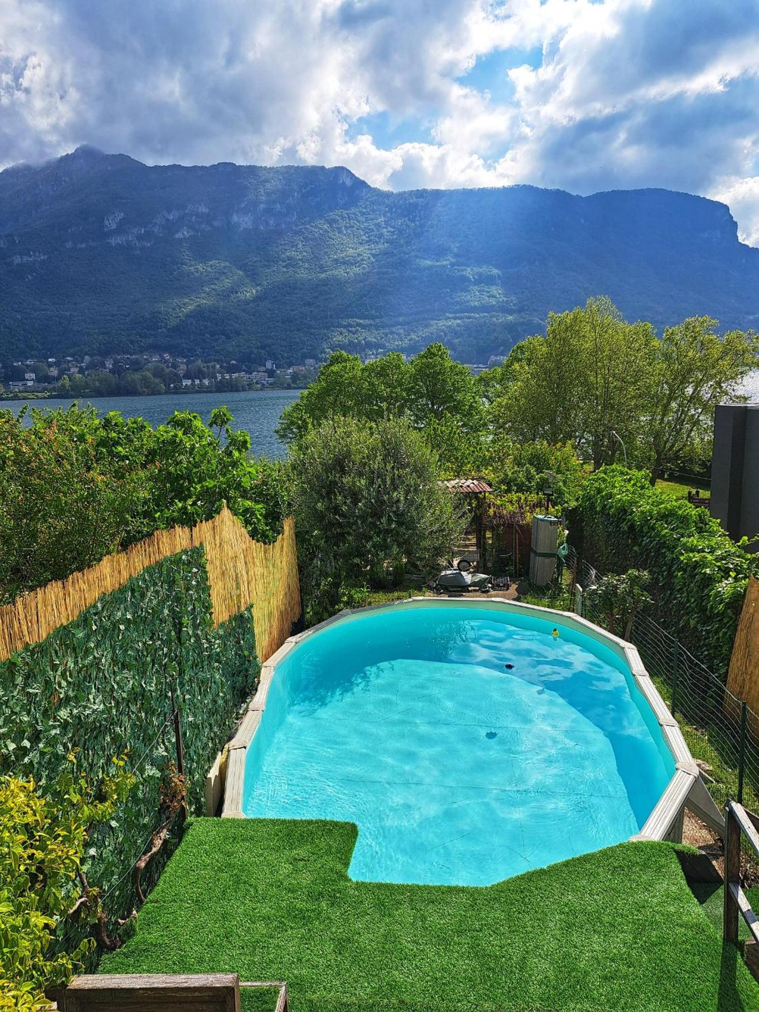 Le Rose Sul Lago Pescate Exteriör bild